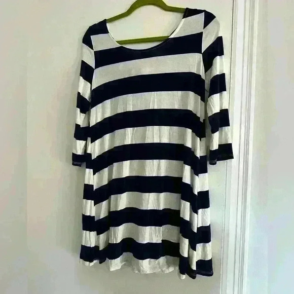 12pm by Mon Ami Womens Quarter Sleeve Striped Dress  Bow Tie Back. Americana. M. - Picture 5 of 9